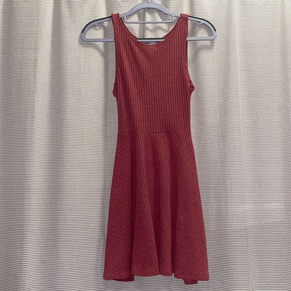 🎉3 items for $20! Red sleeveless summer dress